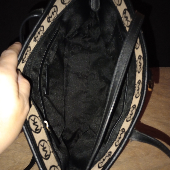 MICHAEL KORS JET SET SIGNATURE MK LOGO TOTE  BROWN/BLACK - Picture 9 of 16